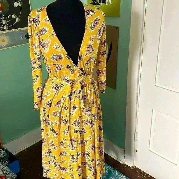 ModCloth back in the saddle bright cheerful wild west wrap dress dress medium - Picture 1 of 8